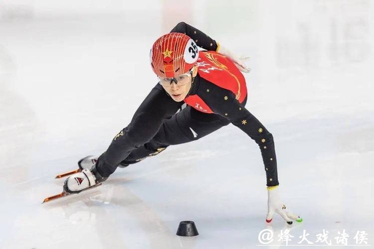 米兰冬奥｜从小范到范姐，只为热爱坚守赛场，33岁的范可新欣然“交棒”