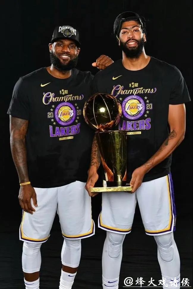 詹姆斯大三双浓眉29+16 湖人大胜送奇才11连败